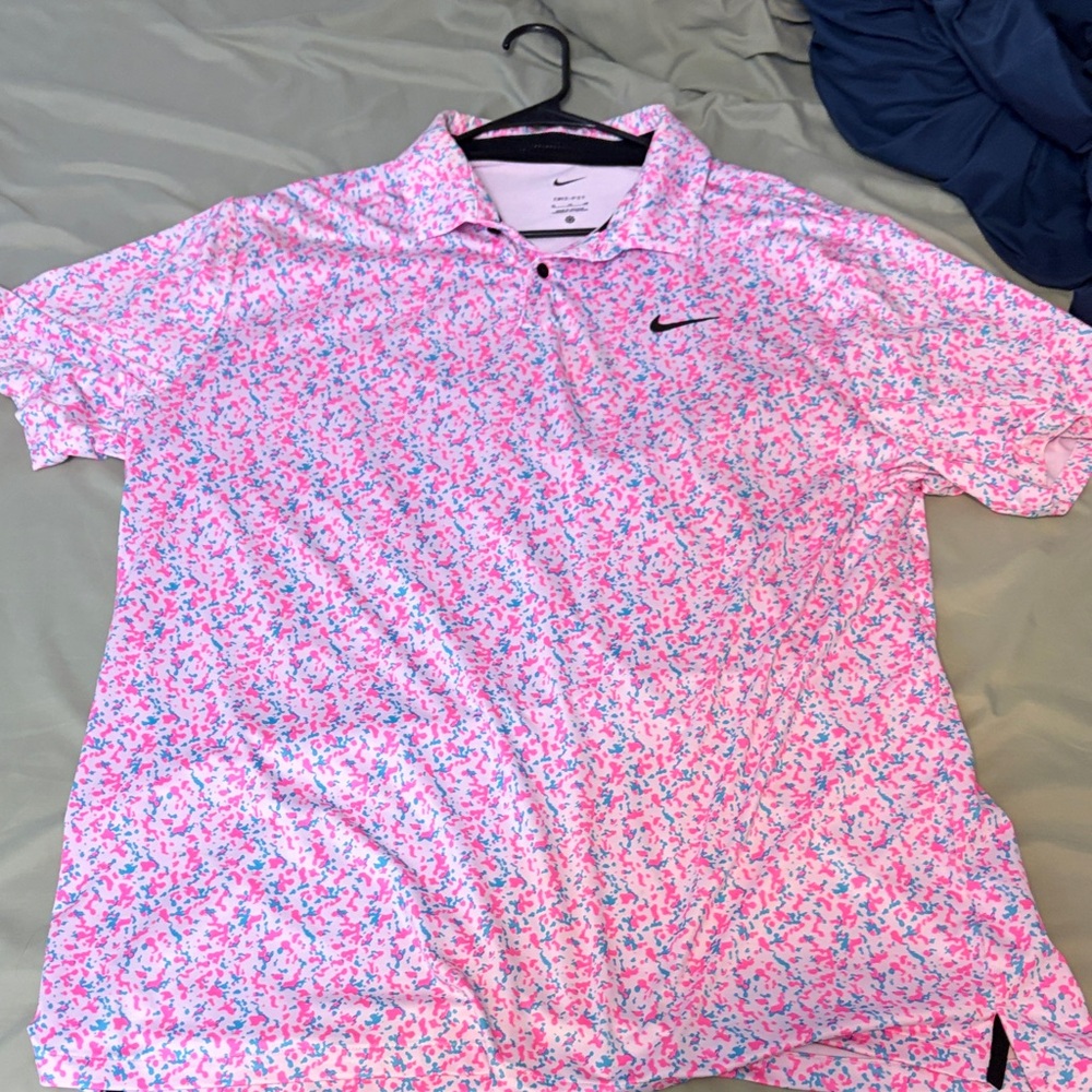 Nike Men's Vibrant Pink and Blue Polo Shirt